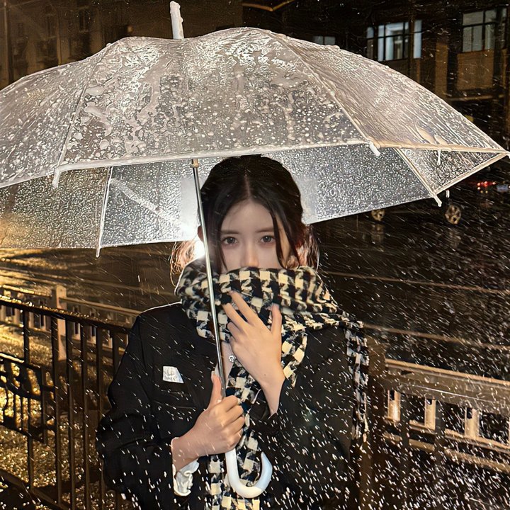 九顶假发的女孩